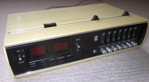 Vintage grundig radiowecker - vintage,