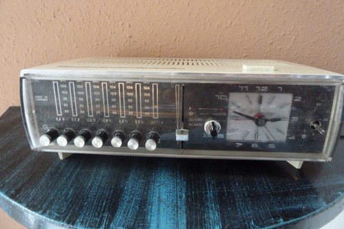 Grundig sono clock radiowecker - grundig,