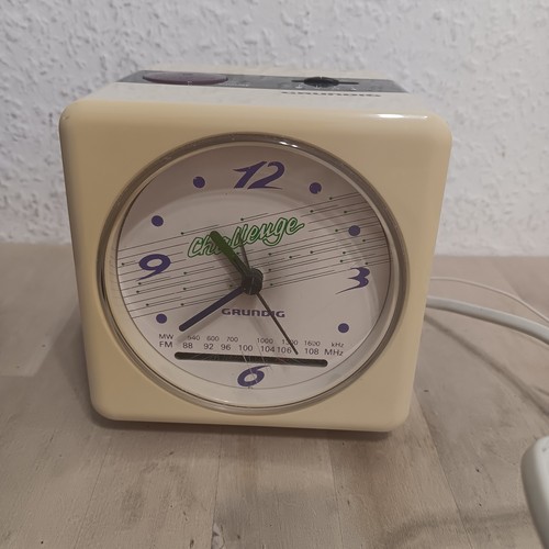 Radiowecker grundig challenge - grundig,