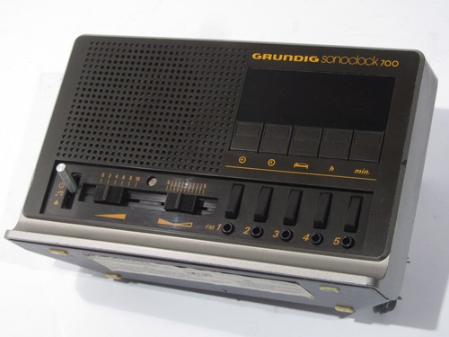 Grundig sonoclock 700 - grundig, clock
