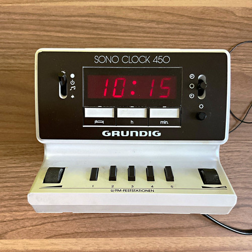 Grundig sono clock - clock, 450